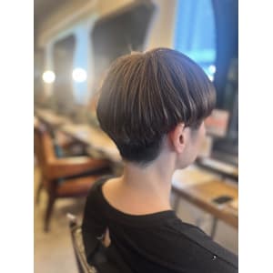 ダブルカラー／マッシュ／ショート