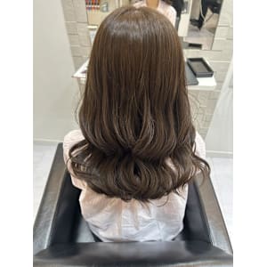 ダークブラウン