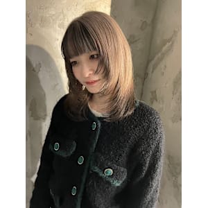 ホワイトベージュ/裾カラー/デザインカラー/顔まわりレイヤー