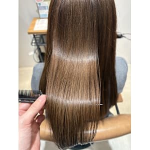 髪質改善トリートメント - 半個室型美容室 Sourire 箱崎店【ハンコシツガタビヨウシツスーリールハコザキテン】掲載中