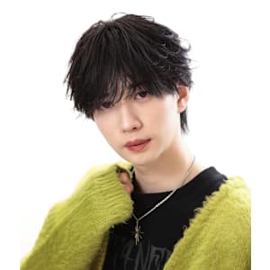 シースルーフェザーショート