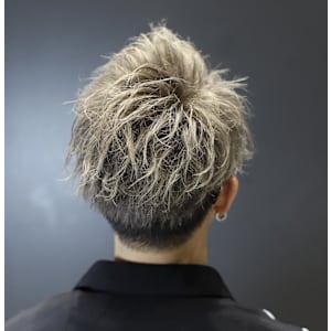 ブリーチ2回ベージュアップバング