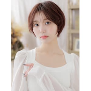 チェリーレッド前下がりミニウルフショート　フェザーショート