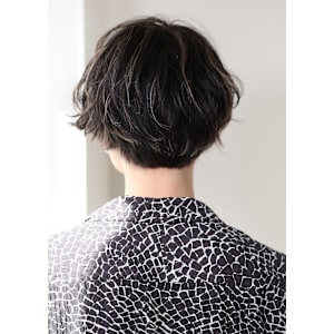 耳かけゆるウェーブセンターパート