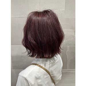 艶感/ボルドーアッシュ/外ハネ/くびれボブ