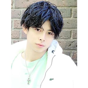 センターパートモテウェーブ