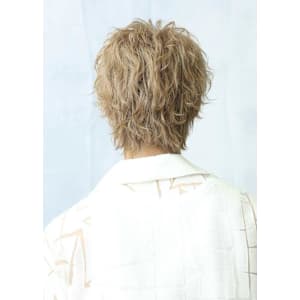 ブリーチパーマ波巻きセンターパート