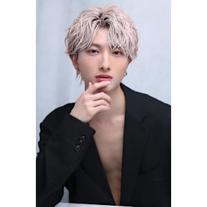 ホワイトシルバーアッシュサーフフェザーショート