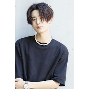 前下がりセンターパート