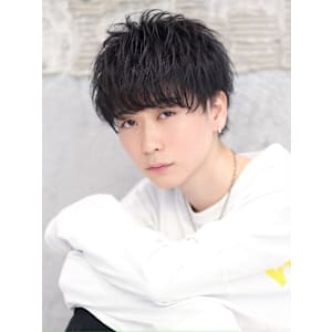 細束ナチュラルショート