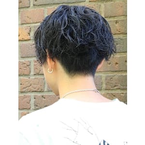 センターパートモテウェーブ