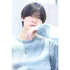 シースルーショートヘア