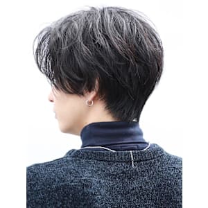 艶ミディアムハンサムショート