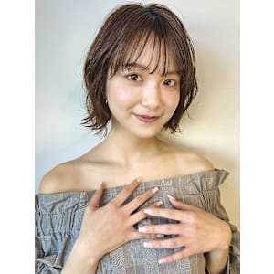 【大人可愛い×くびれボブ】レイヤーで作る軽やか外ハネスタイル