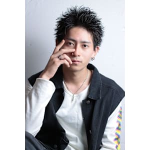 スパイキーショート