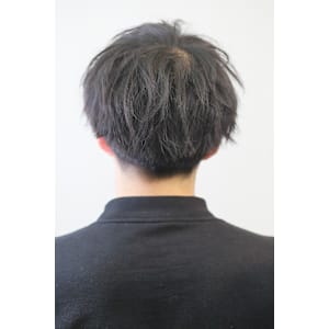 ソフトツイスト　無造作　マッシュ　刈り上げ