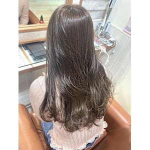 [Neolive kuta] ベージュカラー[町田]