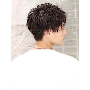 柔らかパーマのマッシュショート