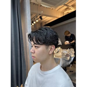 神田脩弥/センターパート/ニュアンスパーマ