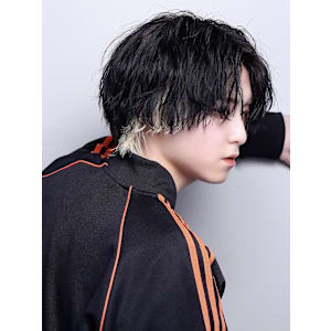 コンマヘアメンズウルフインナーカラー