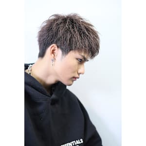 アップバング　刈り上げ