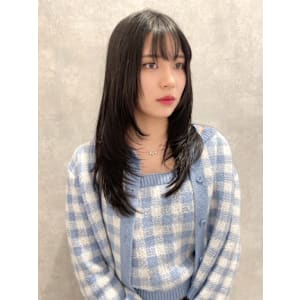 ロングレイヤー 透明感カラー アッシュ 顔周りカット 艶髪 