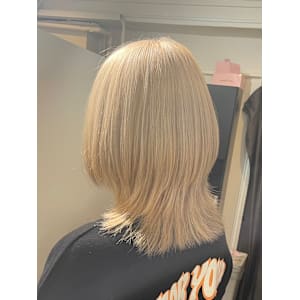 ate. 髪質改善 心斎橋【アテ】×スタイル