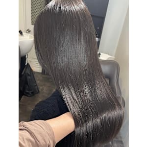 ate. 髪質改善 心斎橋【アテ】×スタイル