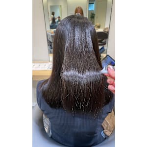 酸性縮毛矯正/髪質改善