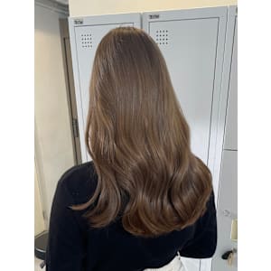 ate. 髪質改善 心斎橋【アテ】×スタイル