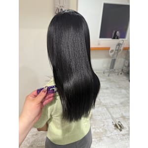 ate. 髪質改善 心斎橋【アテ】×スタイル