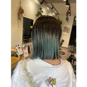 切りっぱなしボブ×praying color