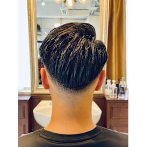 【20代 男性】ロンドン七三スキンフェード（大宮/バーバー）