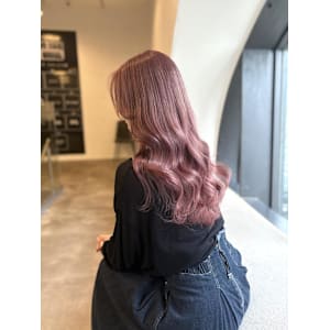 ピンクベージュベージュレイヤーブリーチカラー