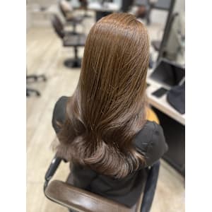 Mako アッシュベージュ 透明感 似合わせ ブリーチなし