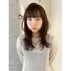 [nanaka]ハッシュカット/レイヤー/オリーブベージュ