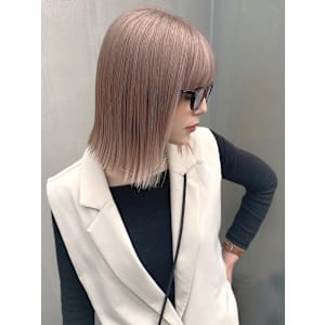 髪質改善 シルバーアッシュ ブリーチ 20代 外ハネミディ  - Lauren&parade並木坂店【髪質改善/カラー】【ローレンアンドパレード】掲載中