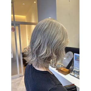 ミルクティベージュ