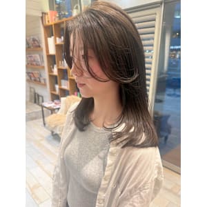 ホワイトグレージュ/デジタルパーマ/フェザーパーマ/渋谷