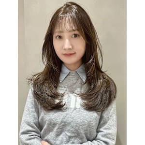 髪質改善＊オリーブブラウンレイヤーカット＊【Zina難波】