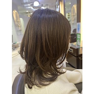 くびれミディアムレイヤー