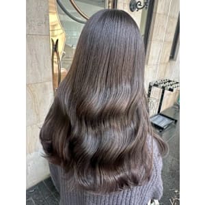 【natsuki】赤みをしっかりとって綺麗なグレージュに！