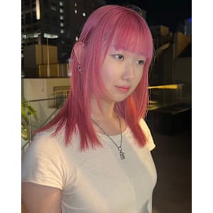 ピンクカラー　デザインカラー　ハイトーン　表参道/原宿