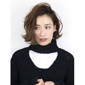 艶髪♪外ハネかきあげバング