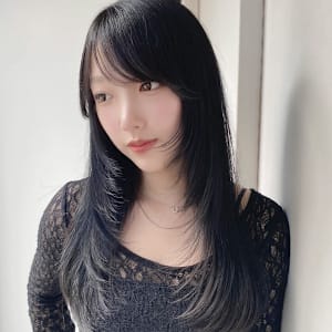 黒髪　ストレートヘア　縮毛矯正　ストレートパーマ