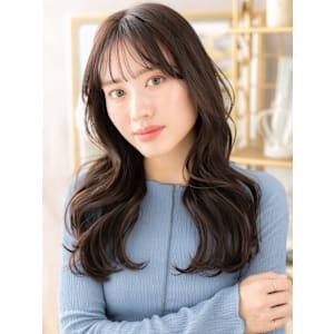 ゆるふわ波巻きウェーブ黒髪小顔ウェットヘア　韓国風巻き