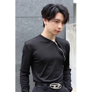 ブルーブラック/センターパート/フェザーパーマ/渋谷/眉毛