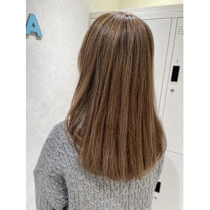 明るめハイライトカラー - ＣＲＥＡ能見台【クレアノウケンダイ】掲載中