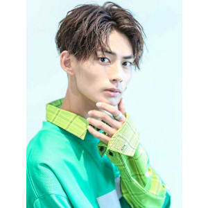 長さ整えパート分けスタイル