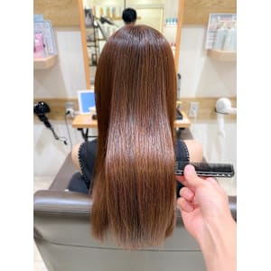 白髪ぼかし細めハイライト30代40代50代セミディ - KENJE ODAKYU SHONAN GATE【ケンジオダキュウショウナンゲート】掲載中